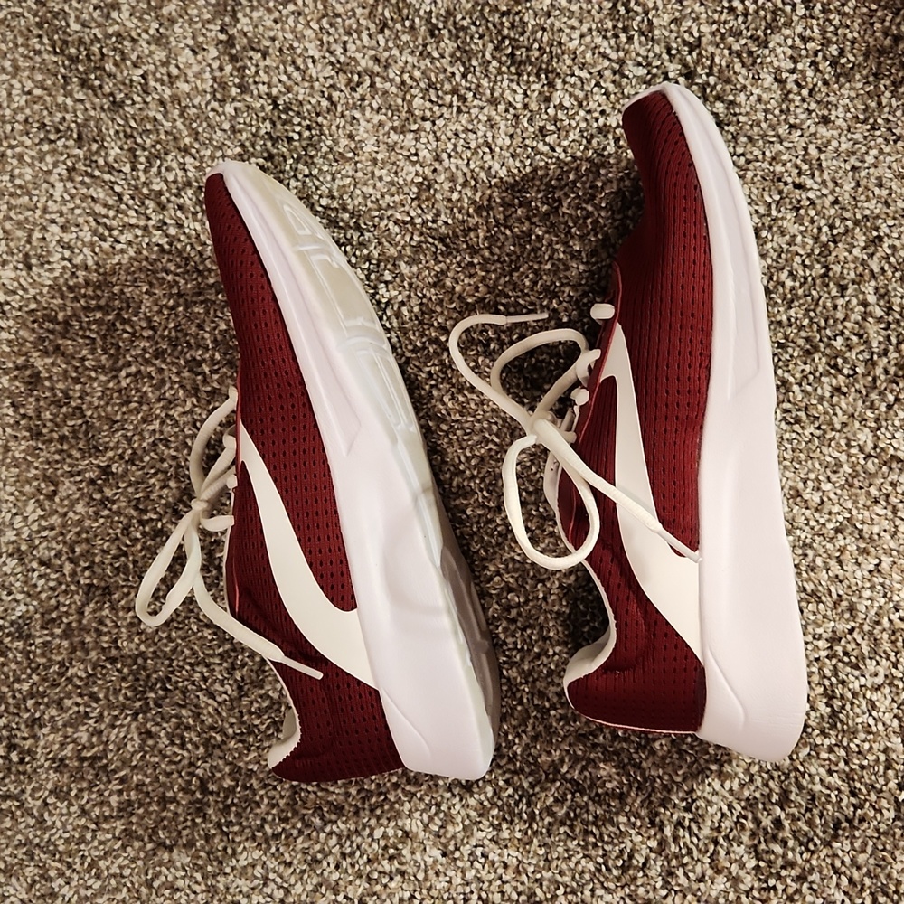Athletic Works Tennis Shoes